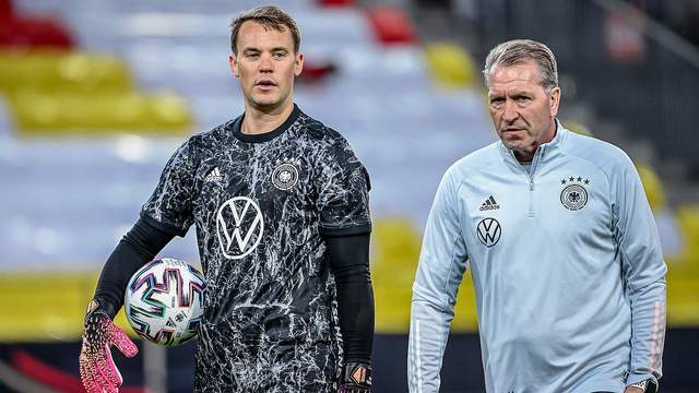 他们在中前 他们在中前